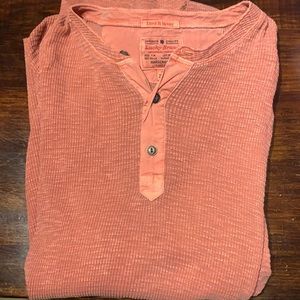 Men’s long sleeve Henley